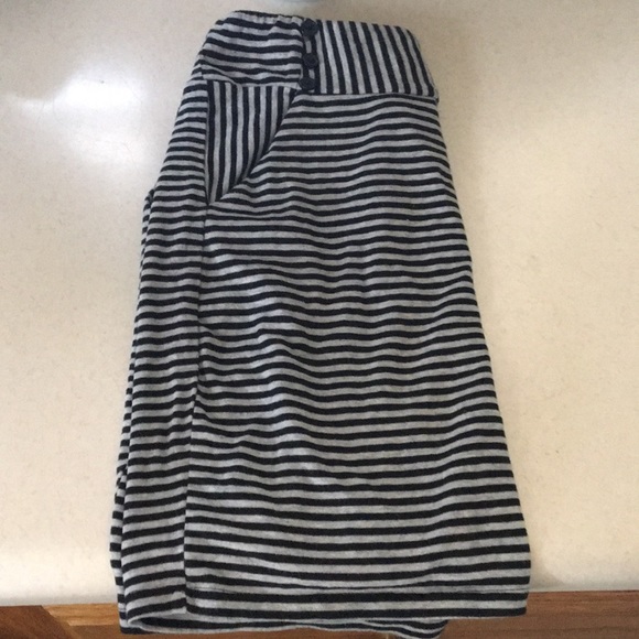 Striped skirt - Picture 2 of 2